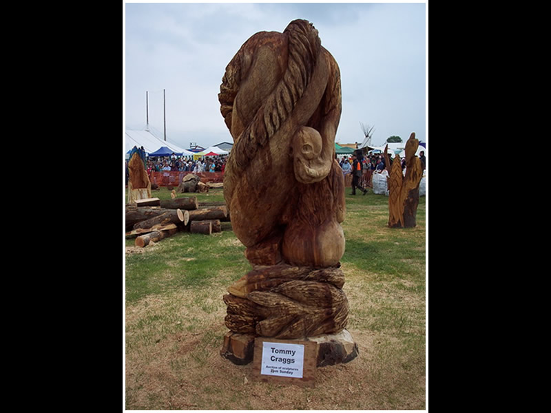 picture of Beauty and the Beast carving