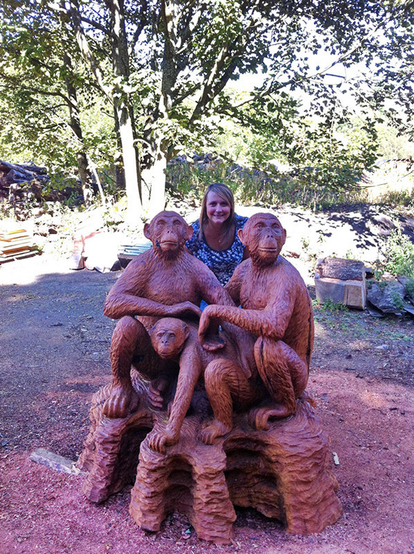 Chainsaw carving