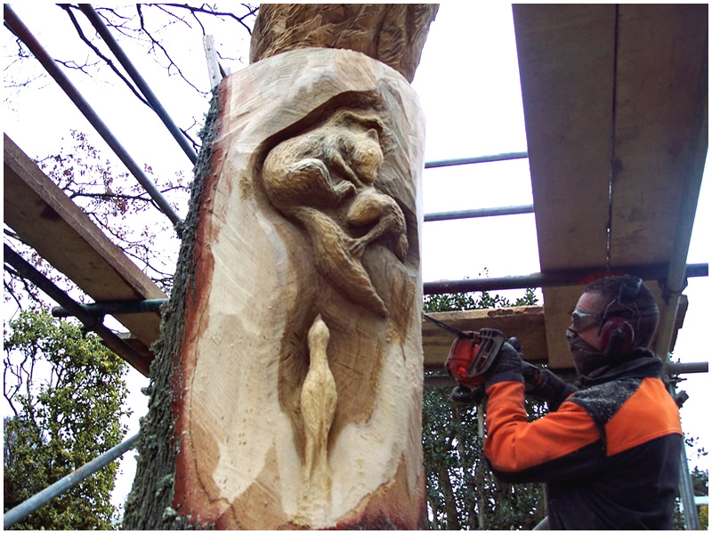 picture of cragside carving