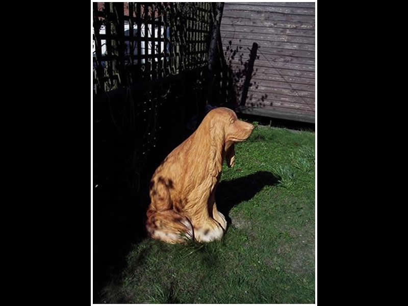 picture of springer spaniel carving