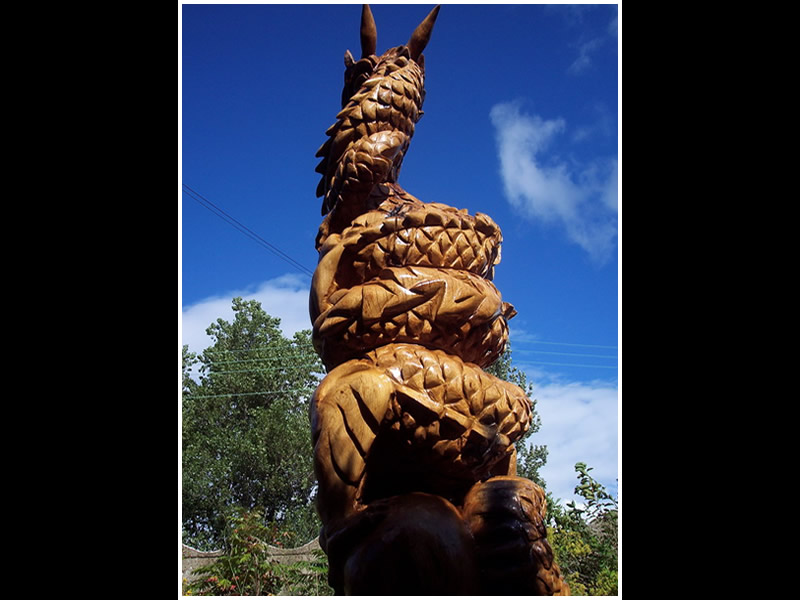 picture of korean dragon carving