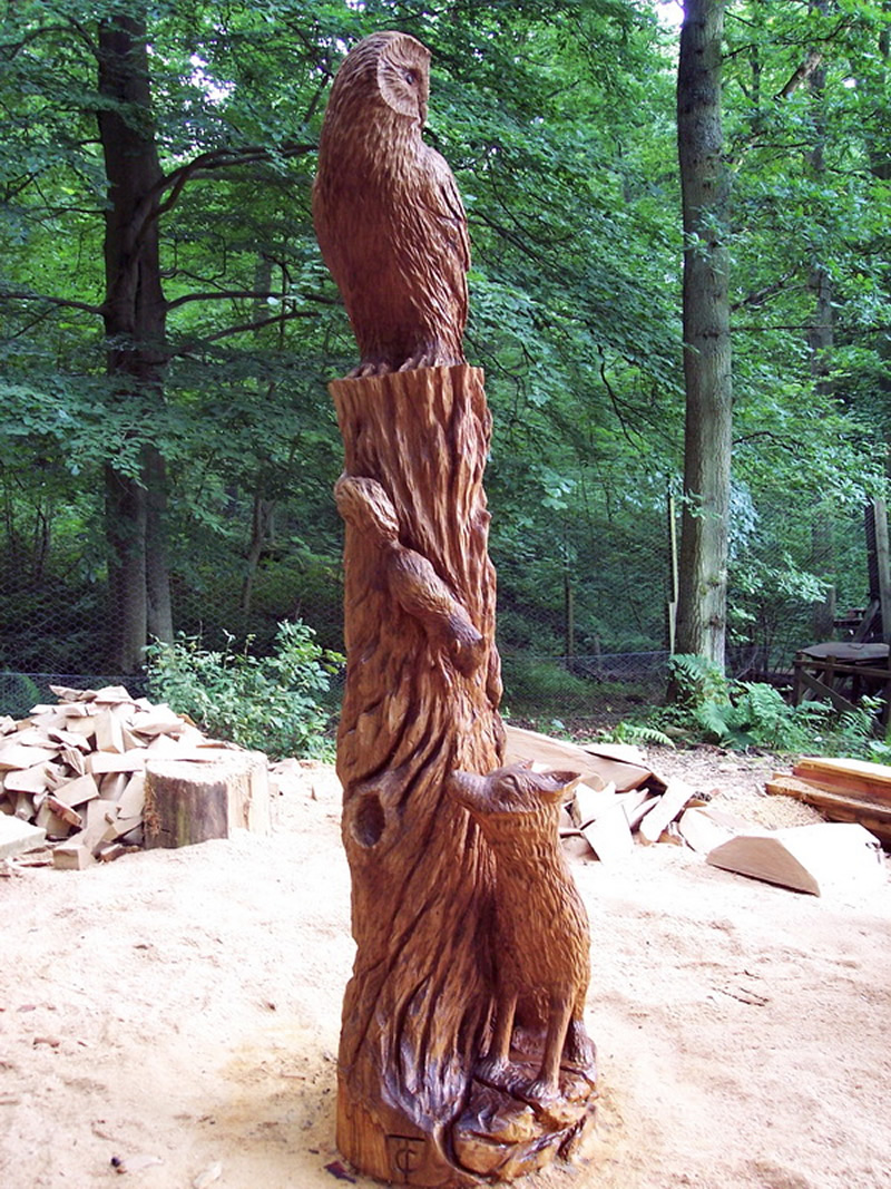 Chainsaw carving