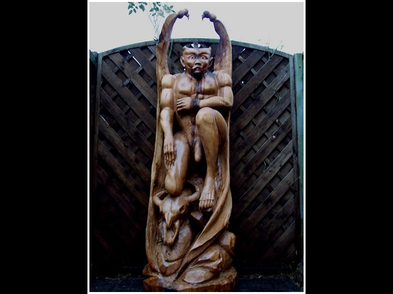 picture of gargoyle carving