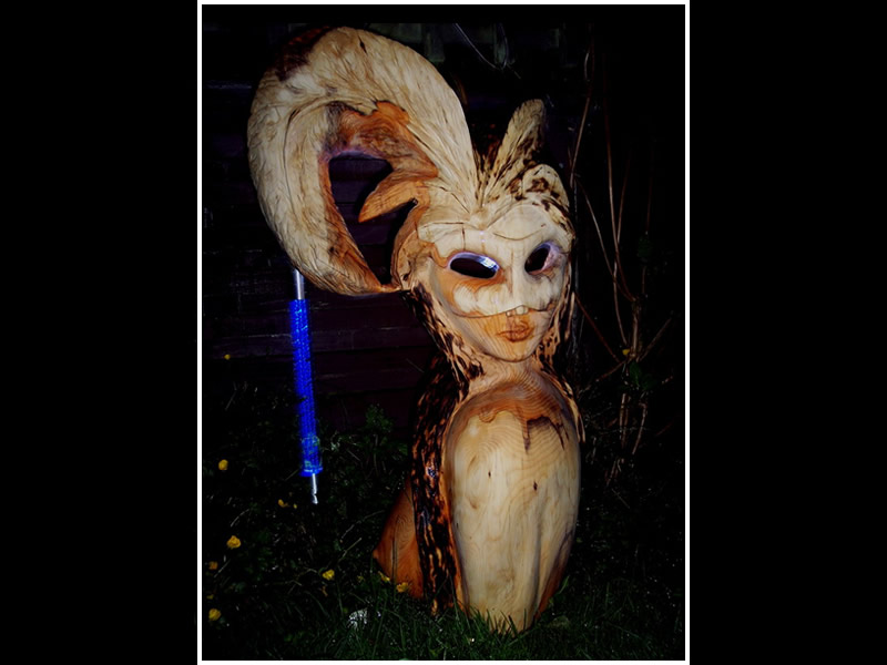 picture of venetian mask carving