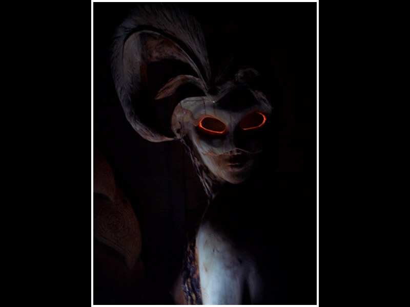 picture of venetian mask carving