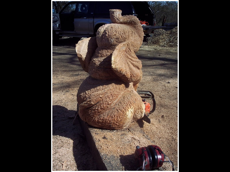 picture of elephant carving