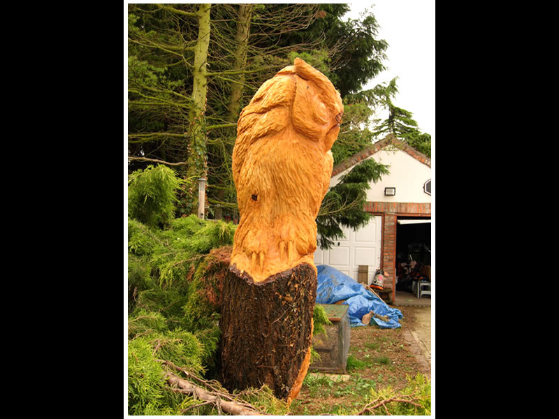 picture of chair carving