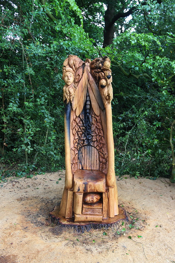 Chainsaw carving