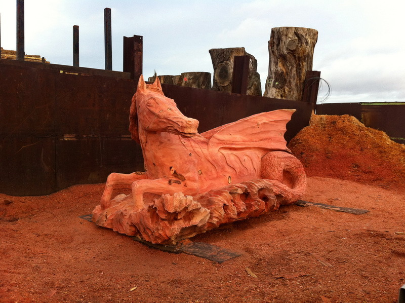 Chainsaw carving