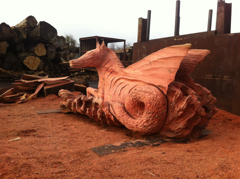 Chainsaw carving