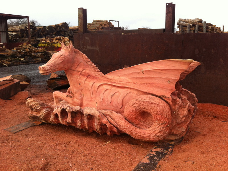 Chainsaw carving