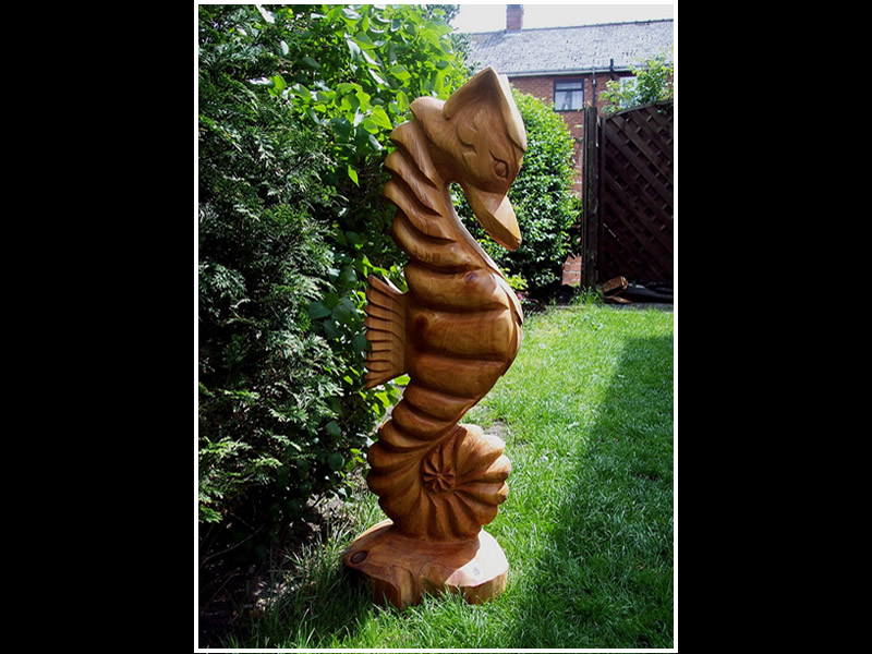 picture of sea horse carving