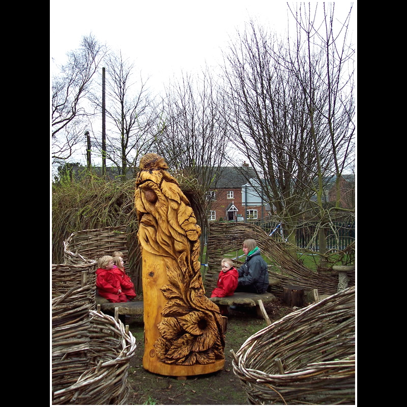 Chainsaw carving