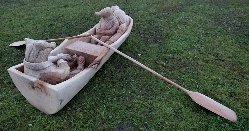 Chainsaw carving