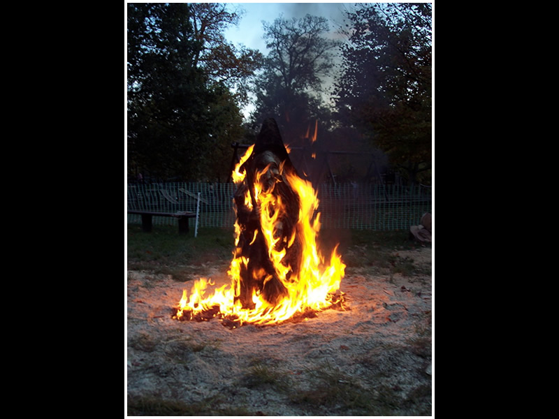 picture of witch carving