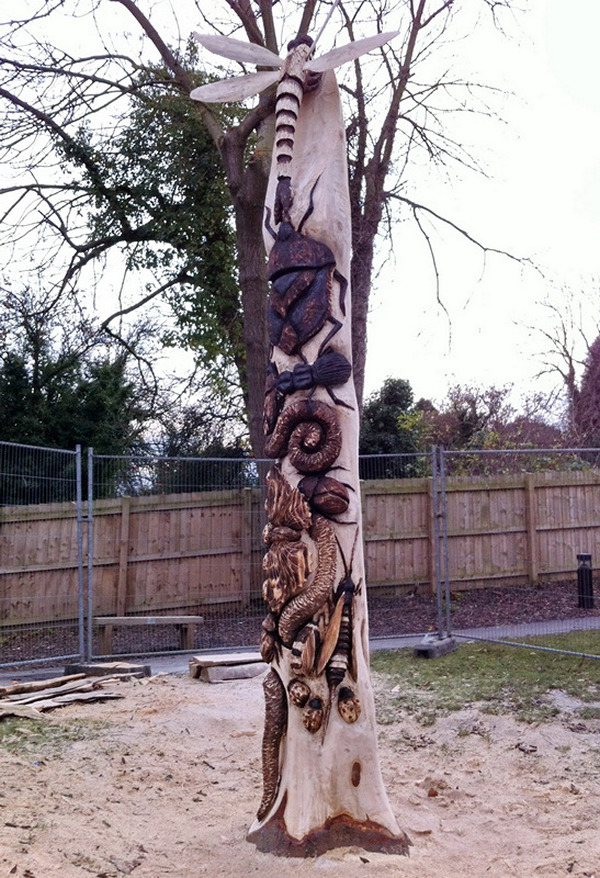 Chainsaw carving