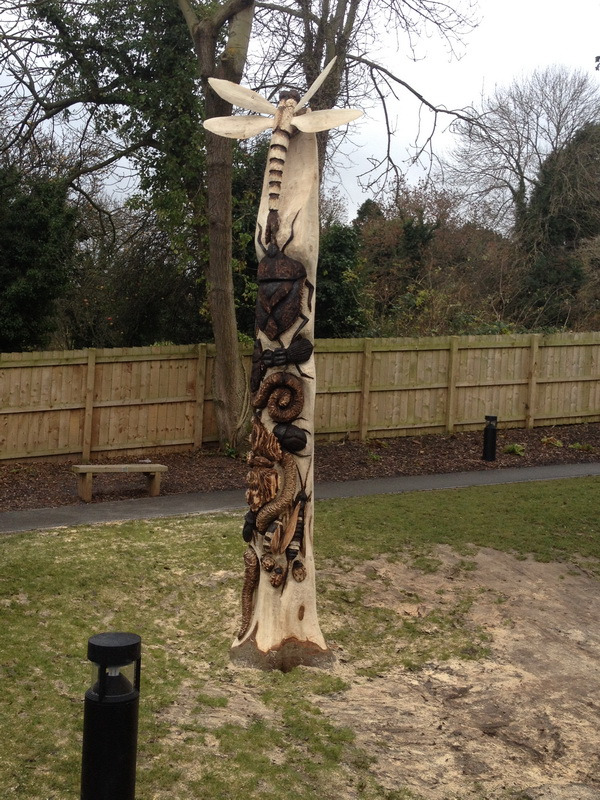 Chainsaw carving