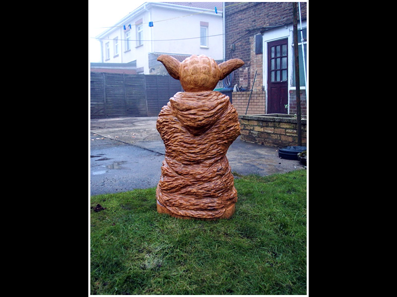 picture of yoda carving